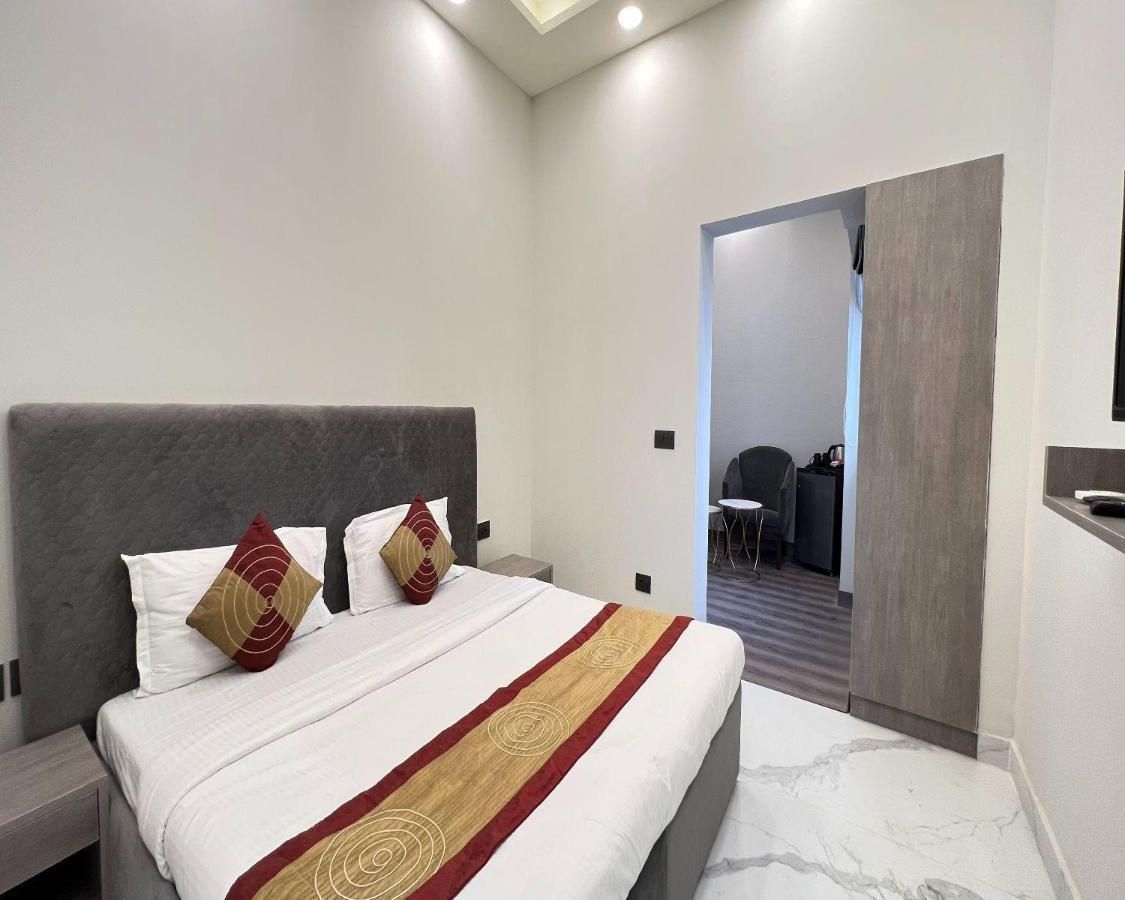 The Dream House Bed & Breakfast New Delhi Bagian luar foto