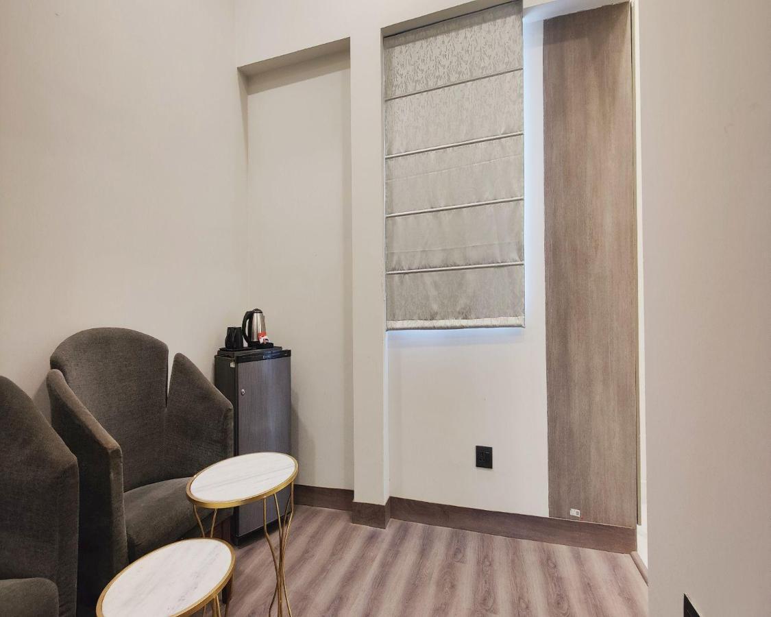 The Dream House Bed & Breakfast New Delhi Bagian luar foto