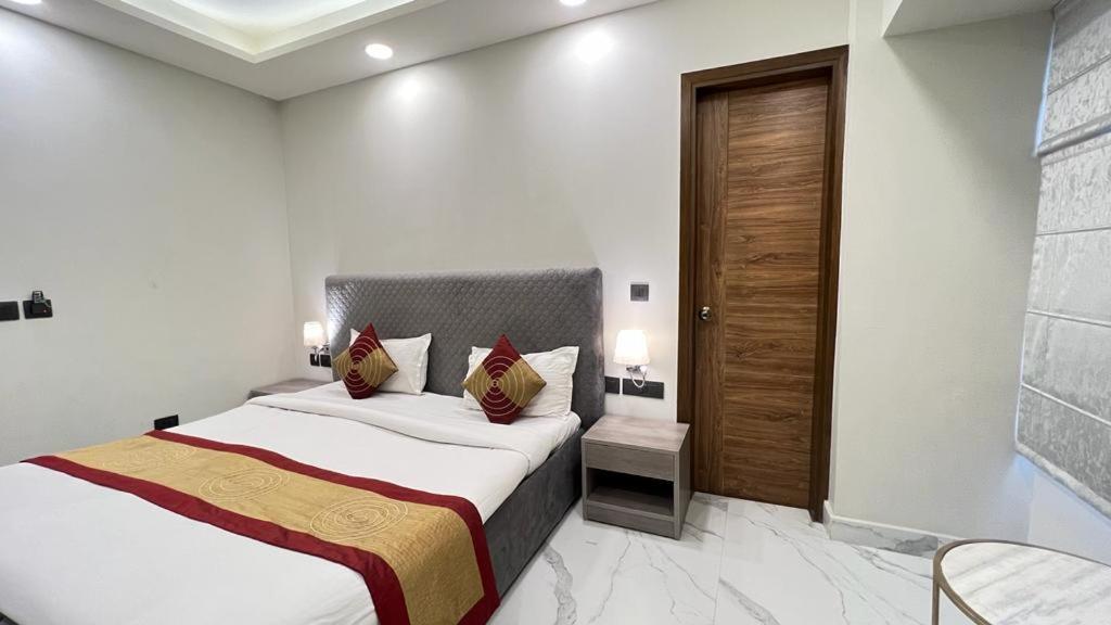 The Dream House Bed & Breakfast New Delhi Bagian luar foto