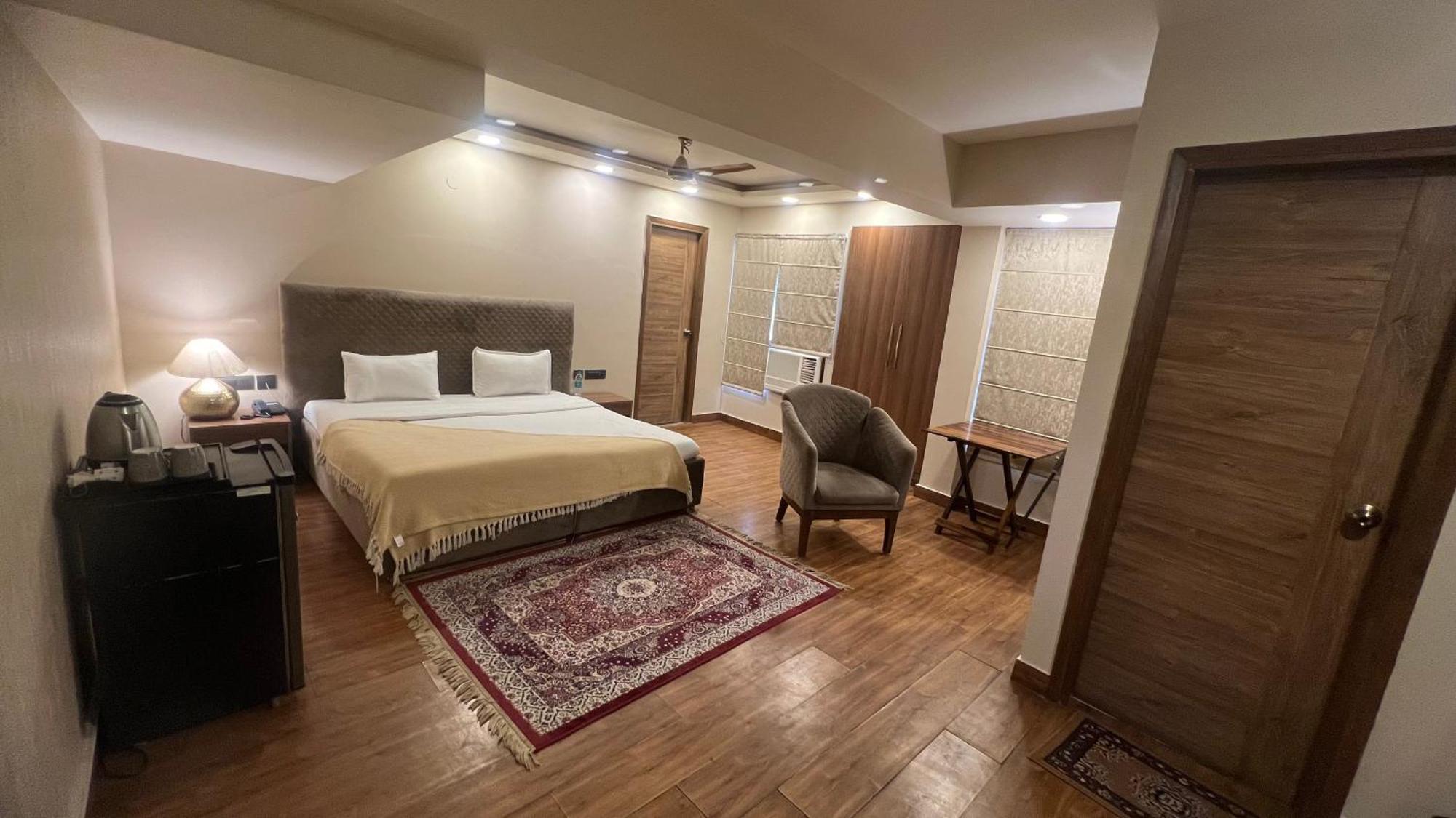 The Dream House Bed & Breakfast New Delhi Bagian luar foto